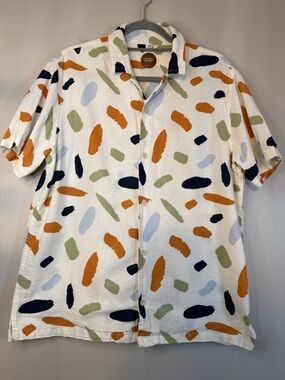 Common People Contour Beige Ecru Short Sleeve Button Down
Shirt